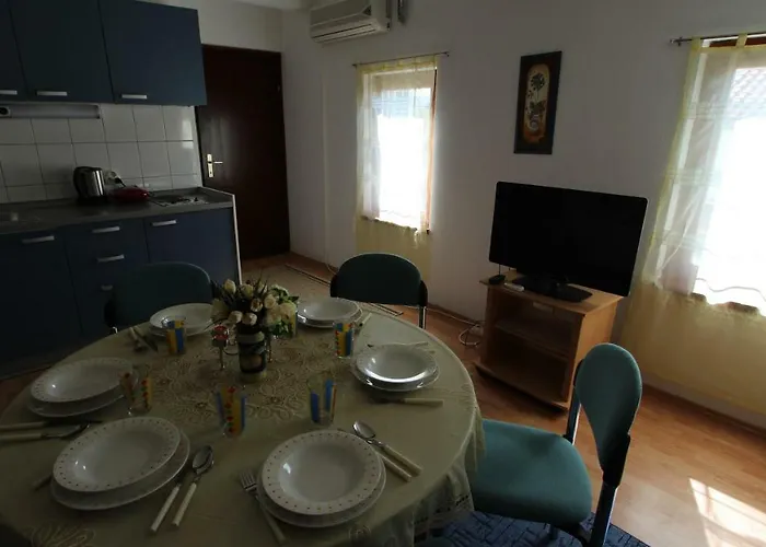 House Matko Apartament Gabonjin