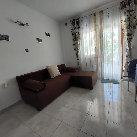 House Matko Apartment Gabonjin